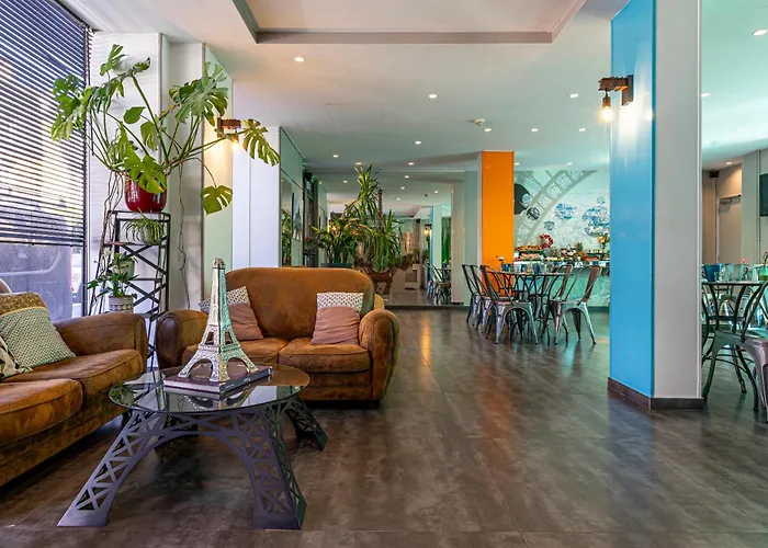 호텔 Alpha Paris Eiffel By Patrick Hayat 불로니으 빌렁꾸흐